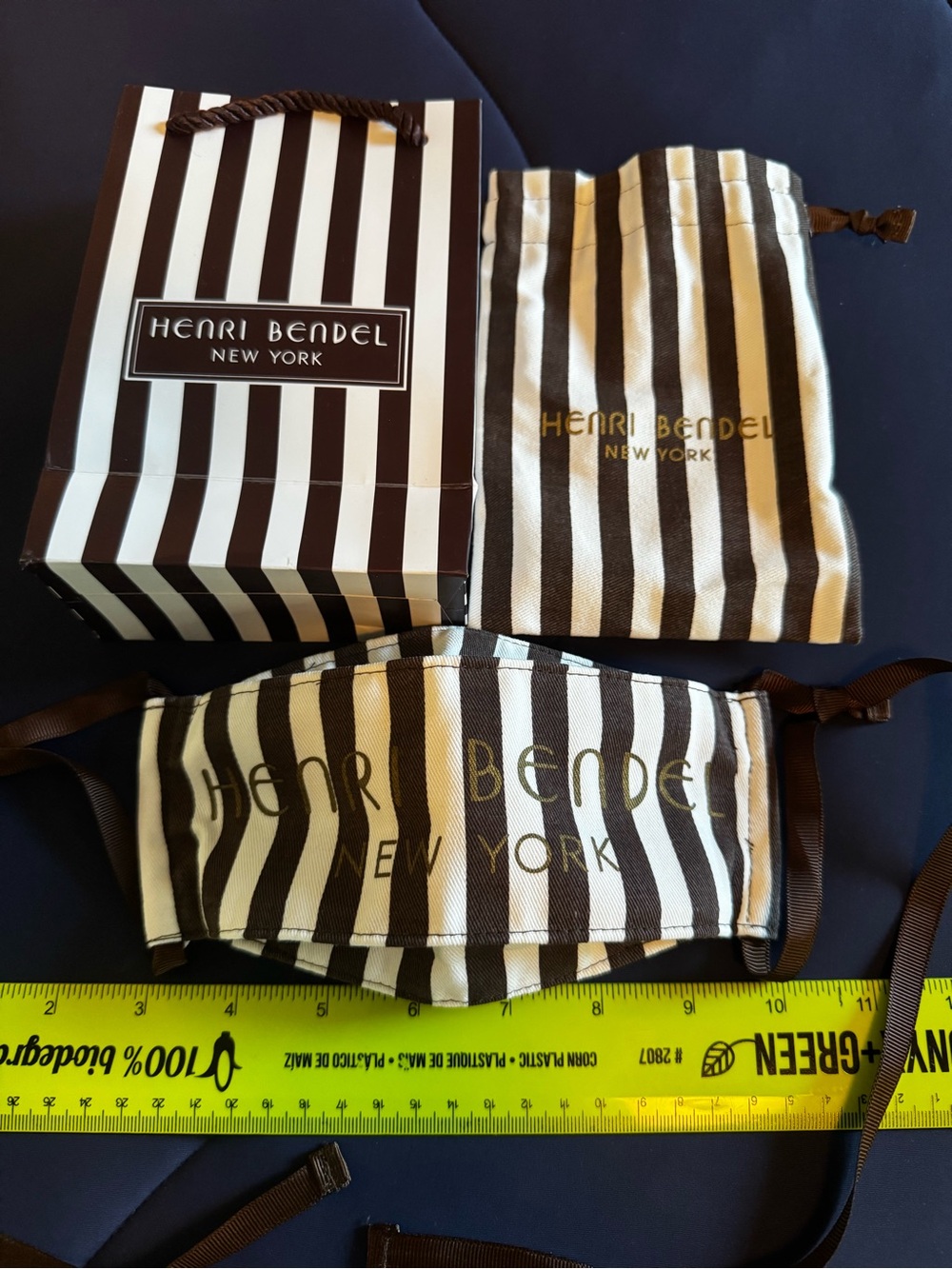 Henri Bendel Face Mask
